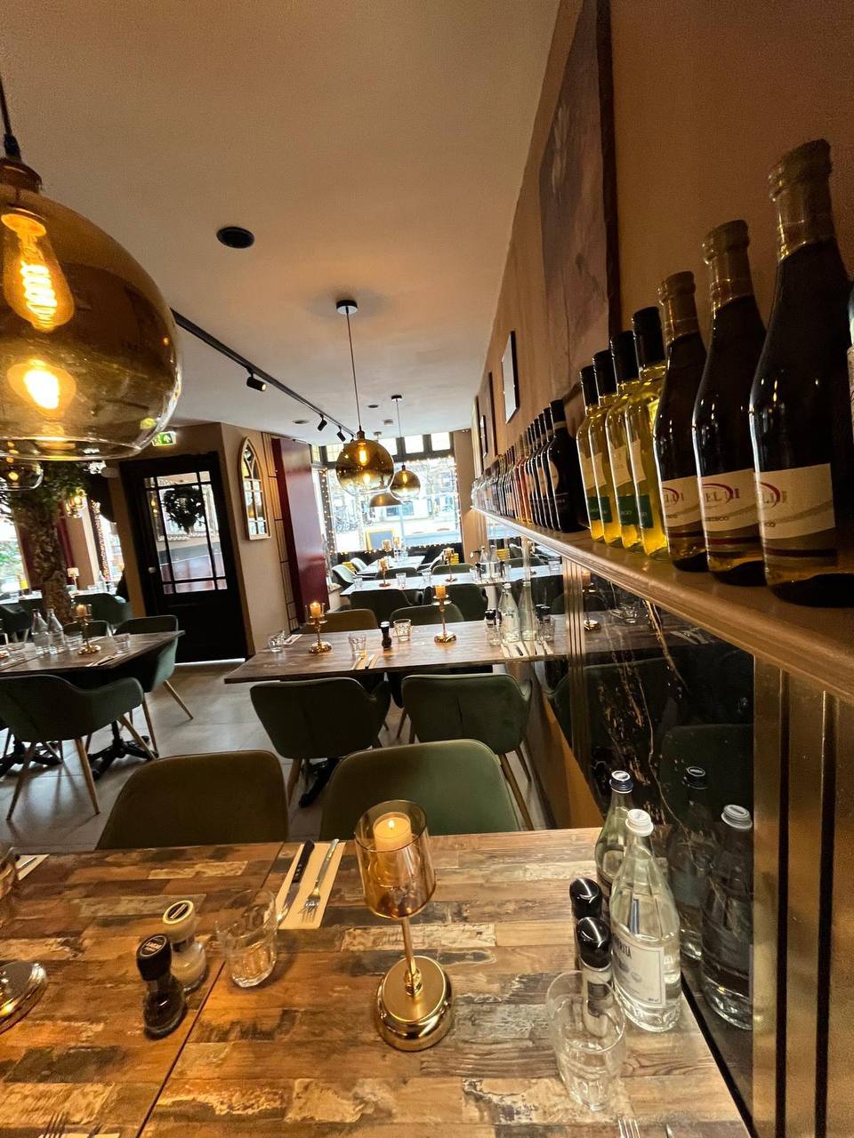 Pasta pesto specialiteit - Italiaans restaurant