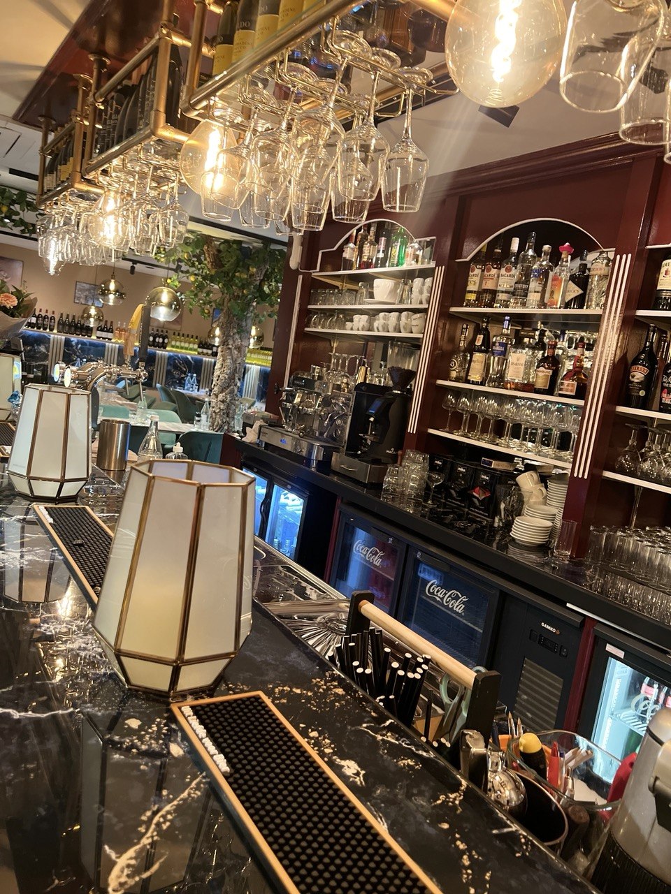 Luxe restaurant interieur - Italiaans dineren in 's-Gravenzande